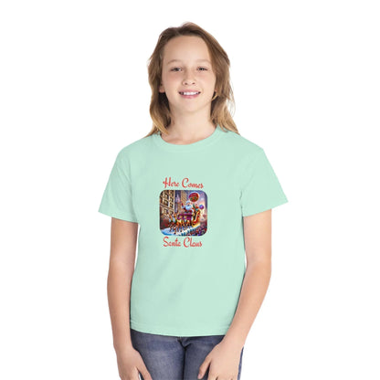 🎅 Here Comes Santa Claus 🎄 Youth Midweight Tee ✨ - Whippie's