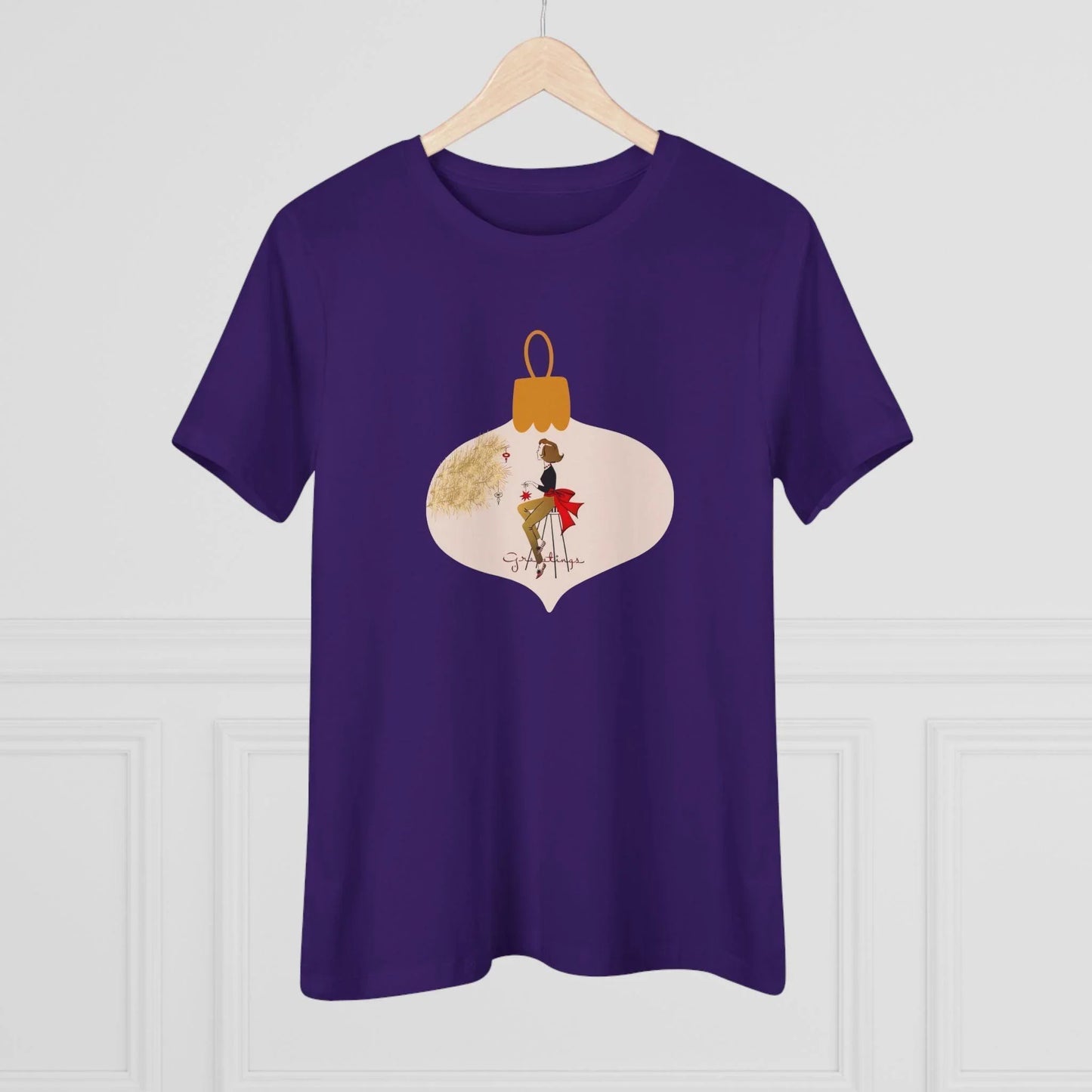 Retro Tree Decorating - Women's Tee - Whippie's