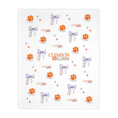 Graduation 2025 Paw Print Velvet Blanket - Personalizable - Whippie's