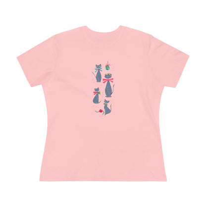 Vintage Christmas Cats Women's Tee - A Purr-fect Holiday Look!