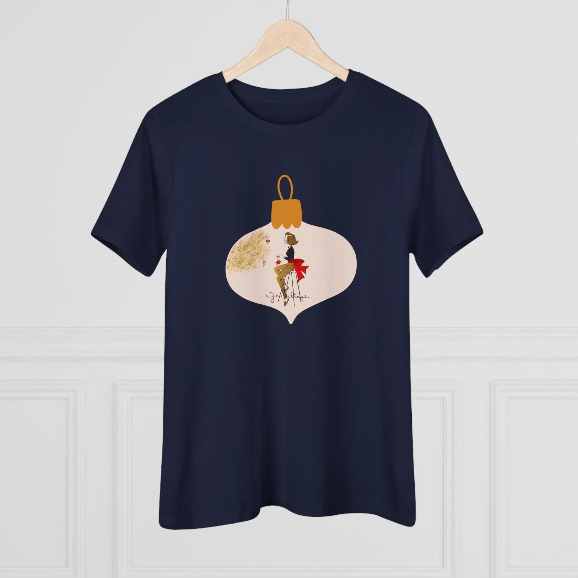 Retro Tree Decorating - Women's Tee - Whippie's