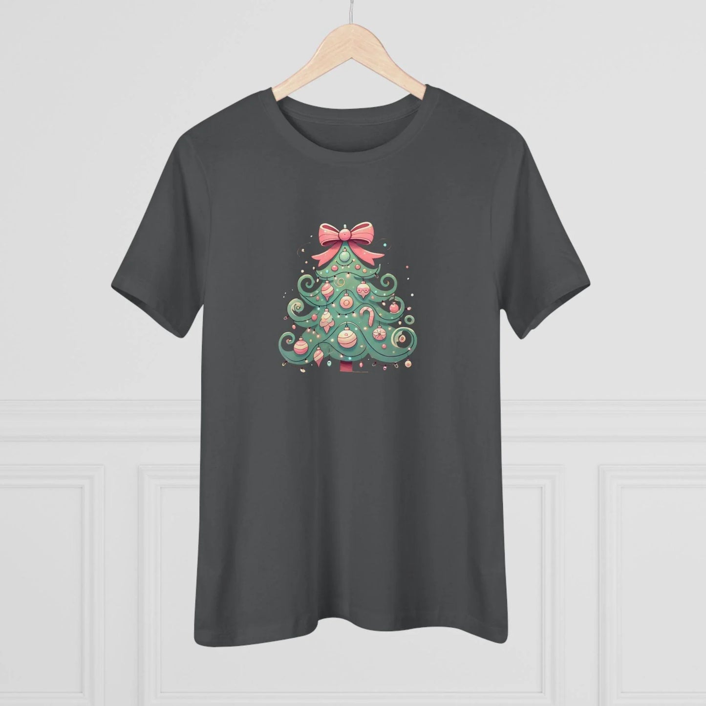 🎄💖 Pastel Dream Christmas Tree ✨🎀 - Women's Softstyle Tee - Whippie's