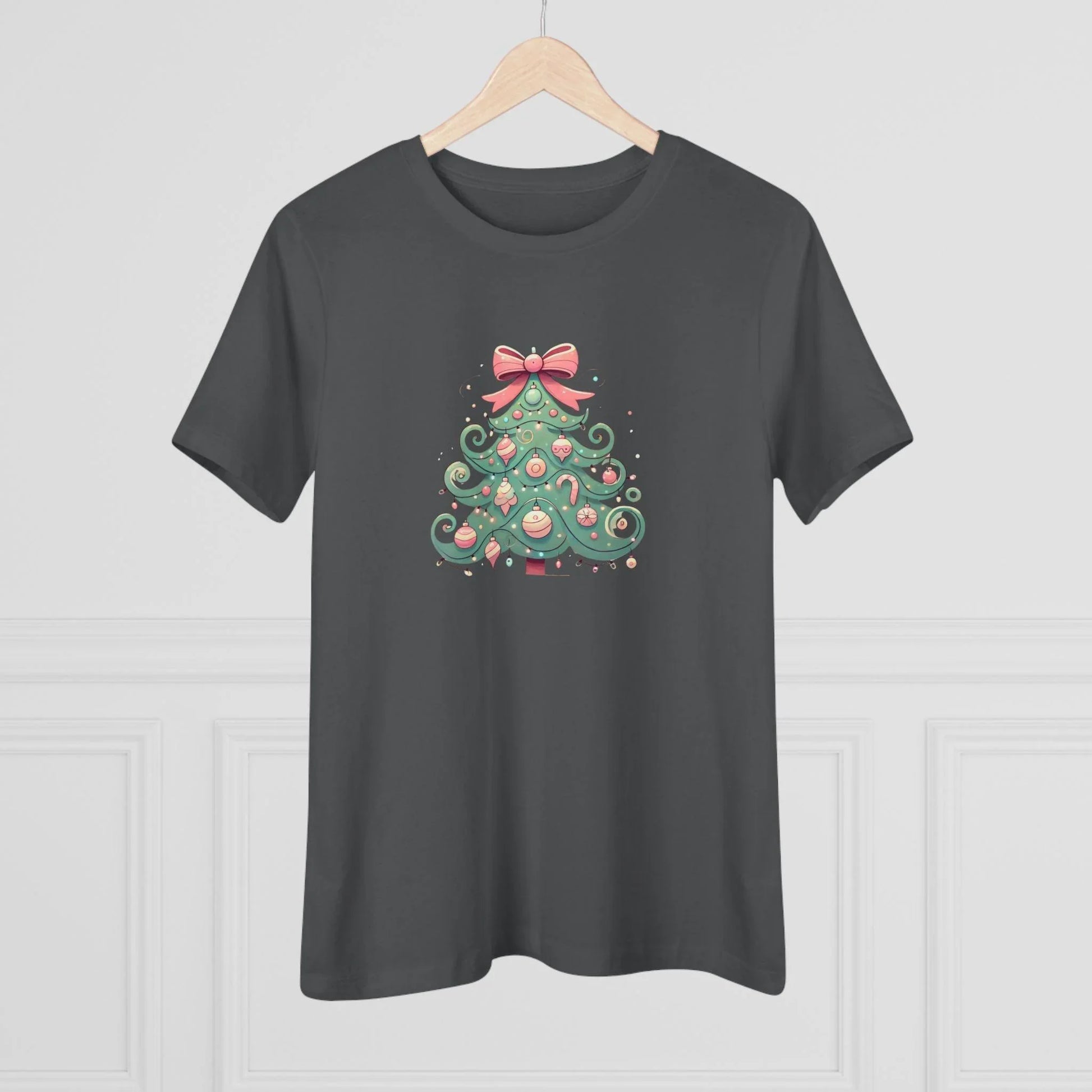 🎄💖 Pastel Dream Christmas Tree ✨🎀 - Women's Softstyle Tee - Whippie's