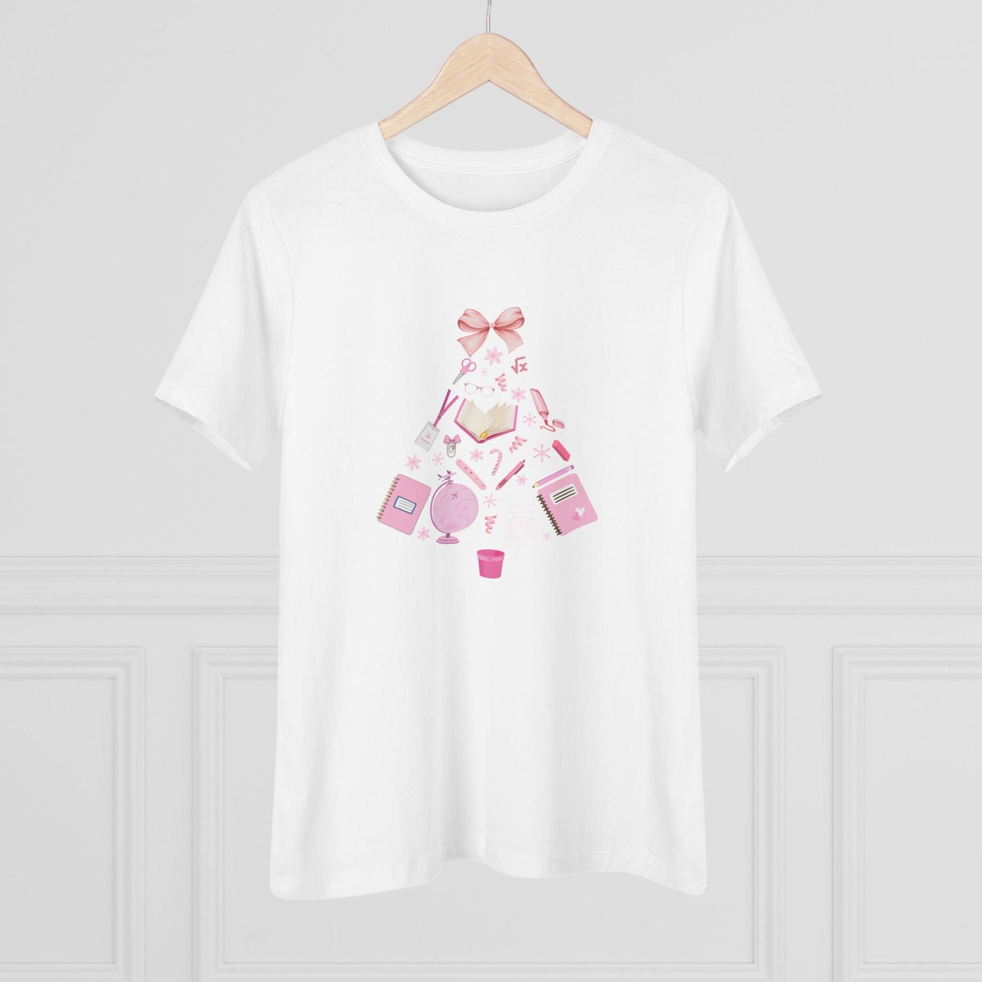 Santa's Favorite Teacher - A Sparkling Christmas in the Classroom! 🎄✨ Women's Softstyle T-shirt - Whippie's