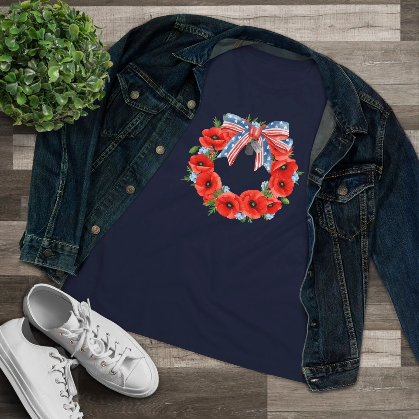 Memorial Day 'Never Forget' Wreath - Women's Tee - Whippie's