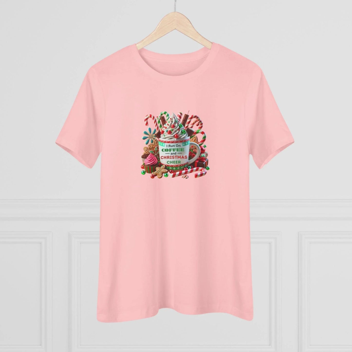 ☕🎄 I Run on Coffee & Christmas Cheer 🎁🌟 - Women's Softstyle Tee - Whippie's