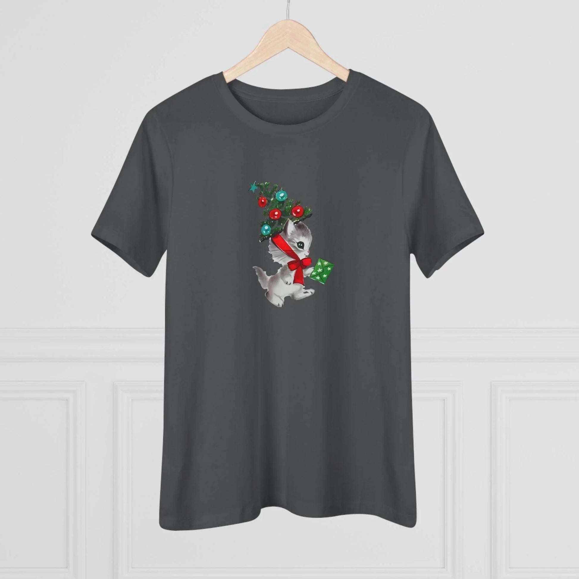 Kittie with Christmas Tree Hat and Card - Women's Softstyle Tee - Whippie's