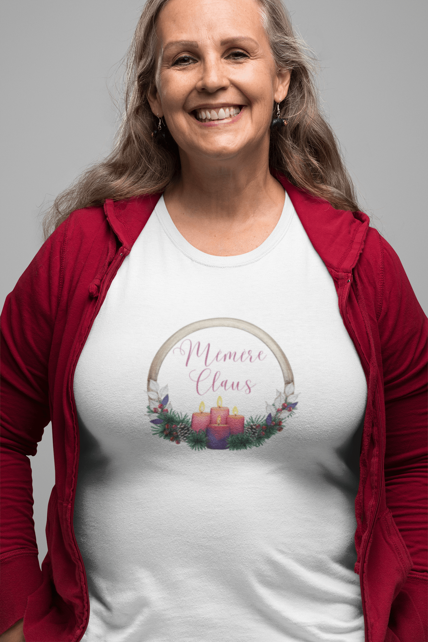 Mémère Claus - Joyeux Noël! 🤶🎄 - Women's Softstyle Tee - Whippie's