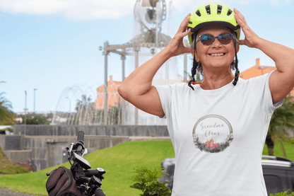 Grandma Claus Tee - Christmas Cheer! 🤶🎄 Women's Softstyle Tee - Whippie's