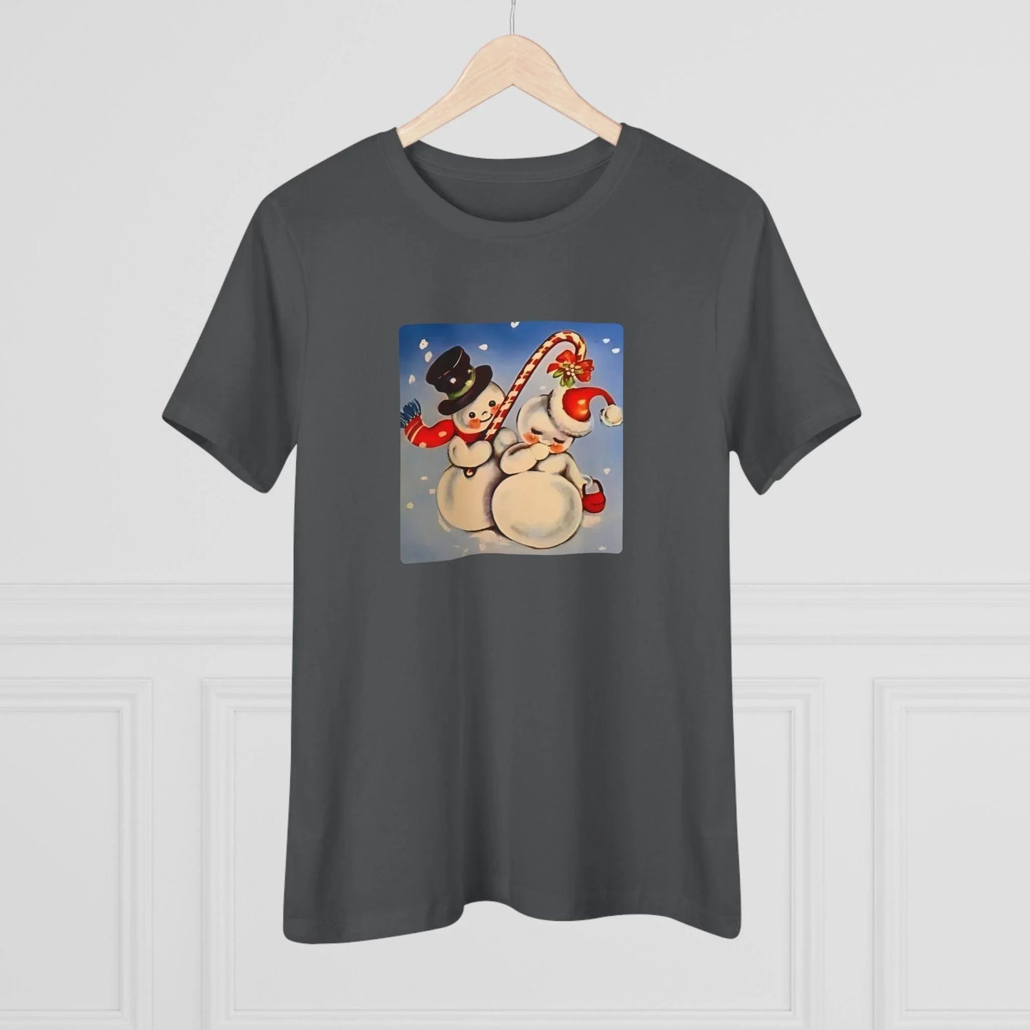 Snow Couple Mistletoe - Women's Tee - Whippie's