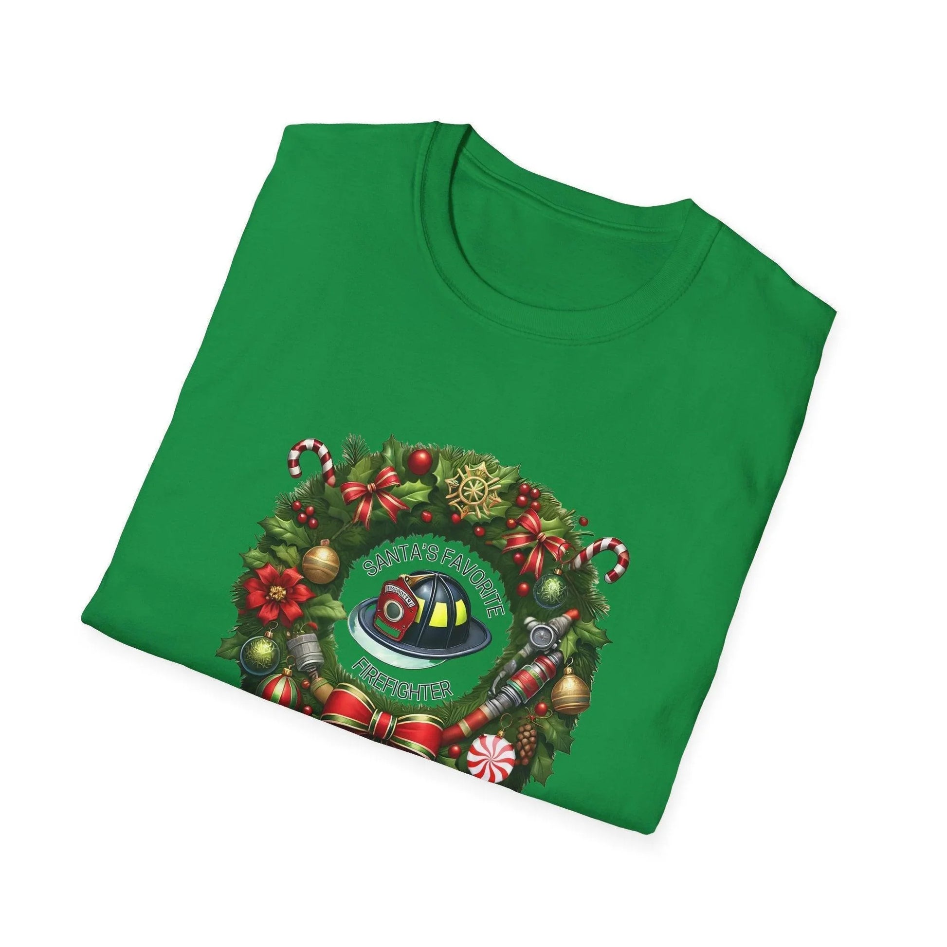 Santa's Favorite Firefighter - Wreath - Unisex Tee 🔥🎅 - Whippie's