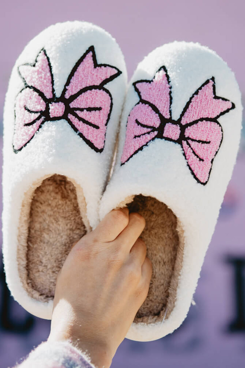 Bow Fuzzy Slippers | White Winter House Shoes