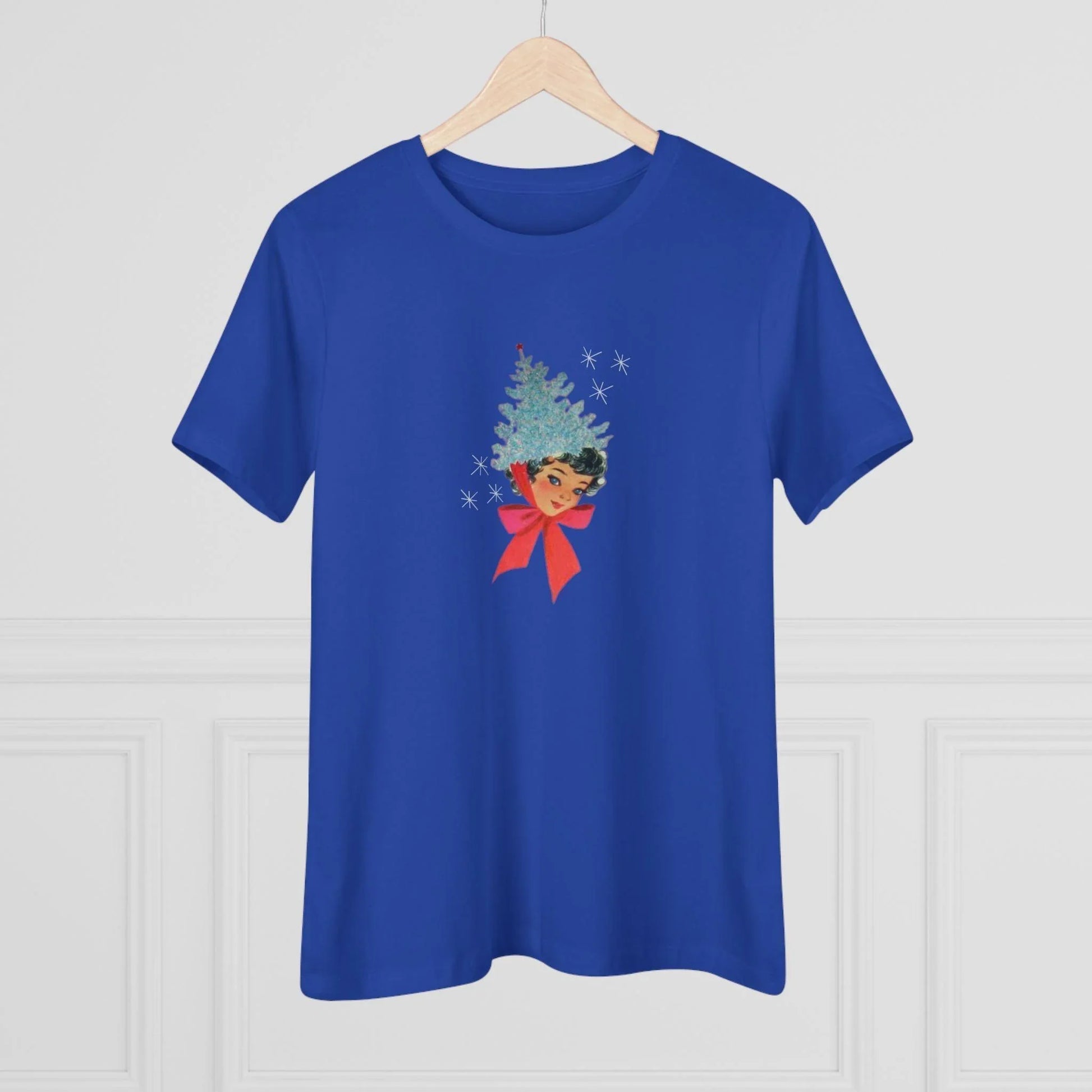 Retro Lady with Tinsel Christmas Tree Hat - Women's Tee - Whippie's