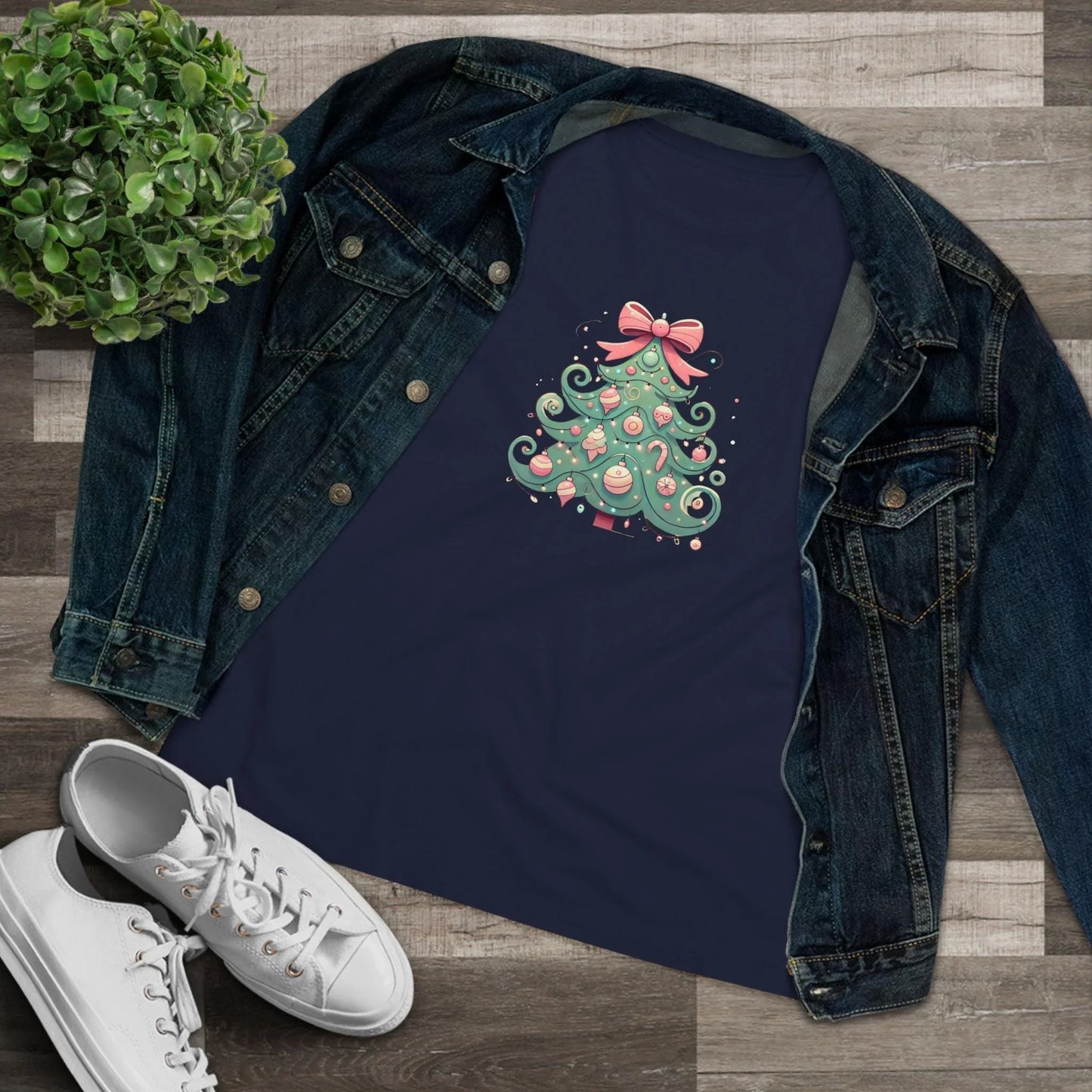 🎄💖 Pastel Dream Christmas Tree ✨🎀 - Women's Softstyle Tee - Whippie's