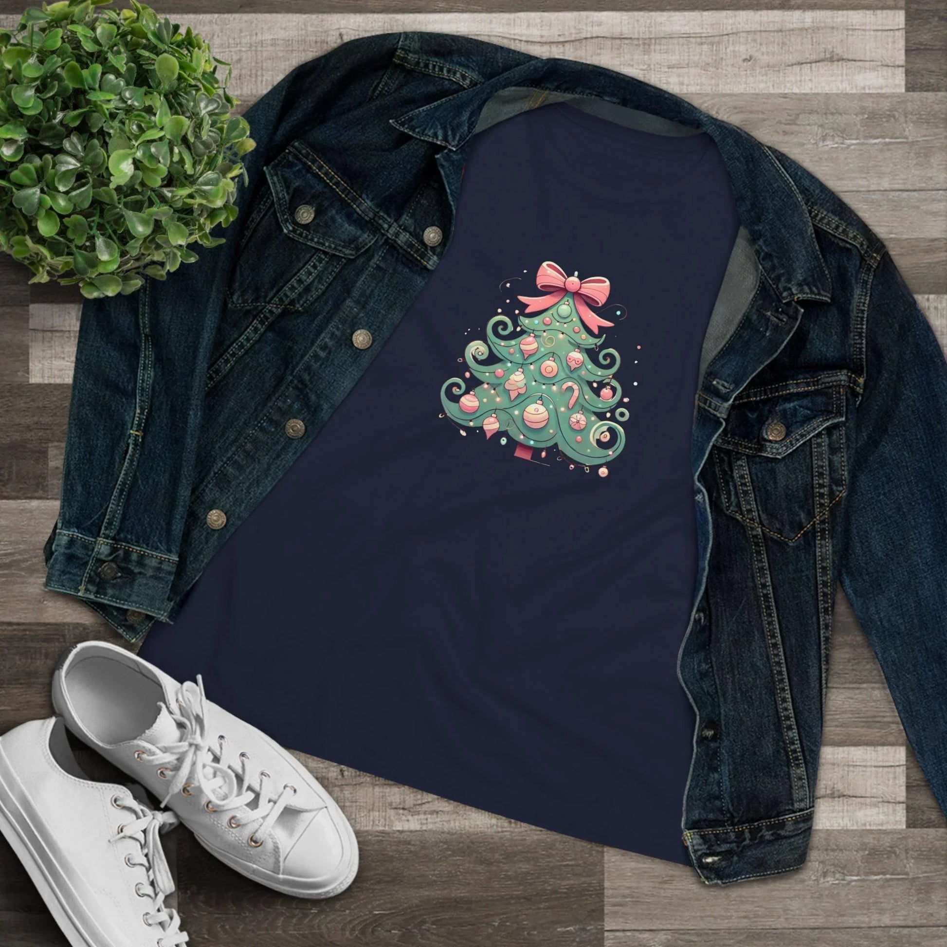 🎄💖 Pastel Dream Christmas Tree ✨🎀 - Women's Softstyle Tee - Whippie's