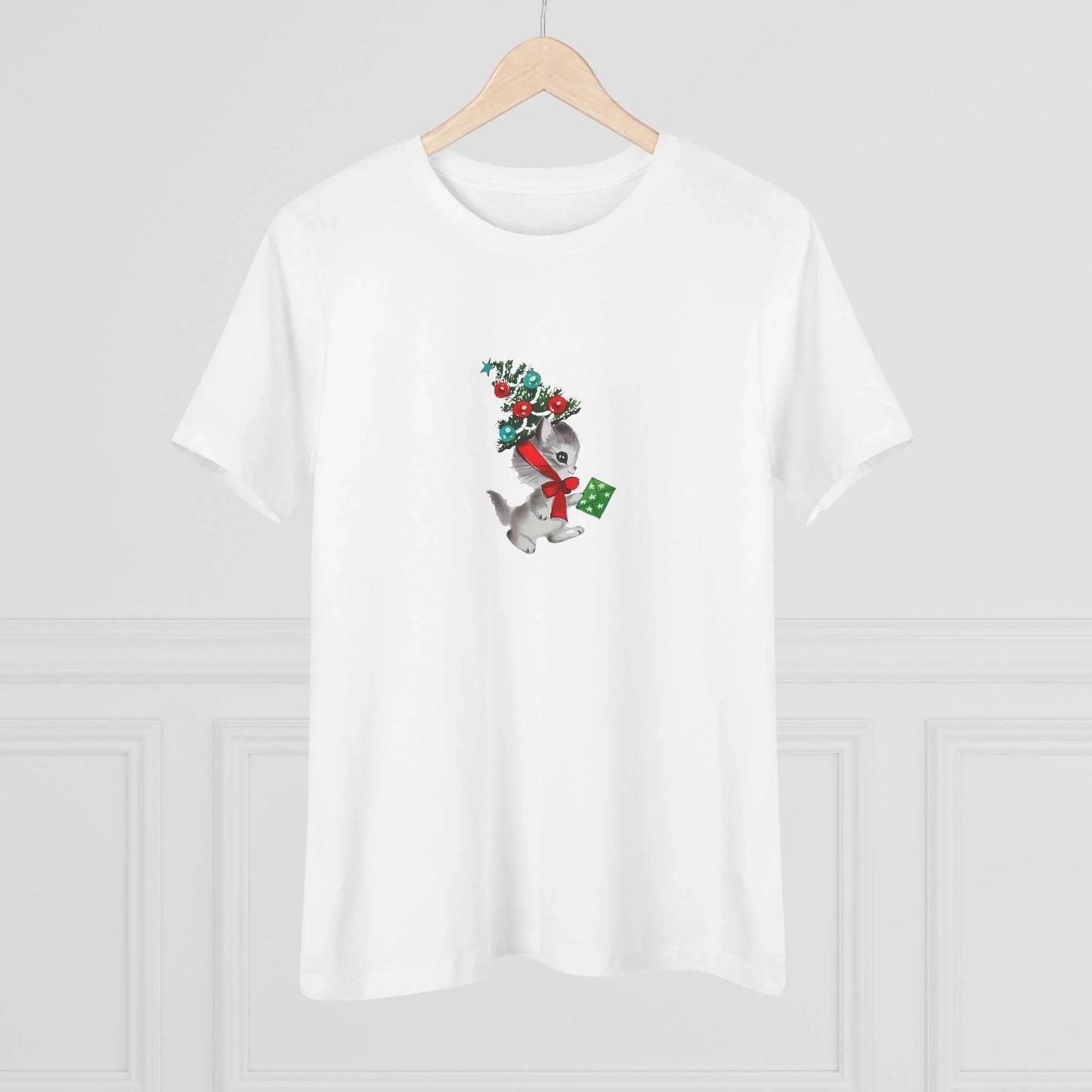 Retro Kittie with Tinsel Christmas Tree Hat - Women's Tee - Whippie's