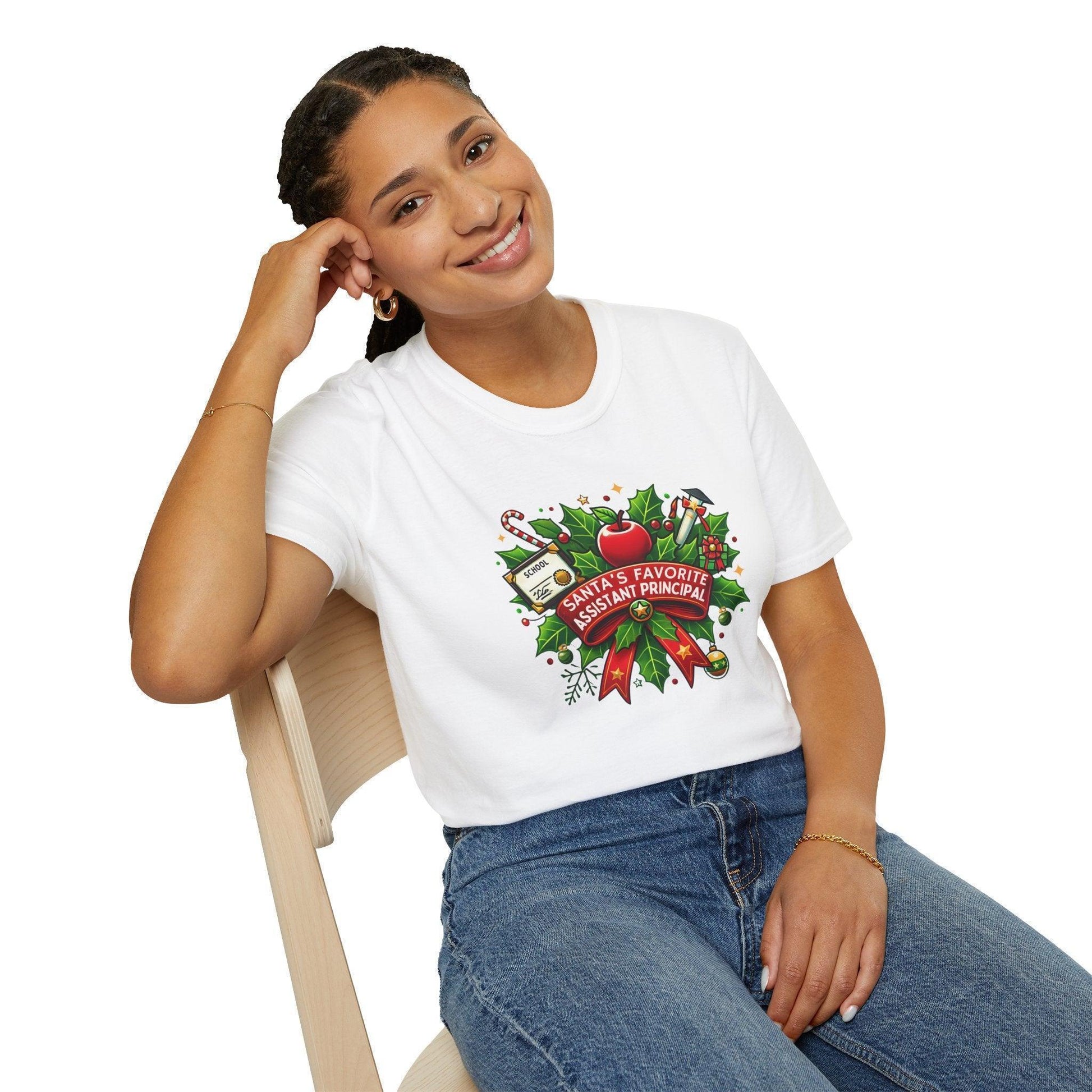 Santa's Favorite Assistant Principal Unisex Tee 🍎🎅 - Whippie's