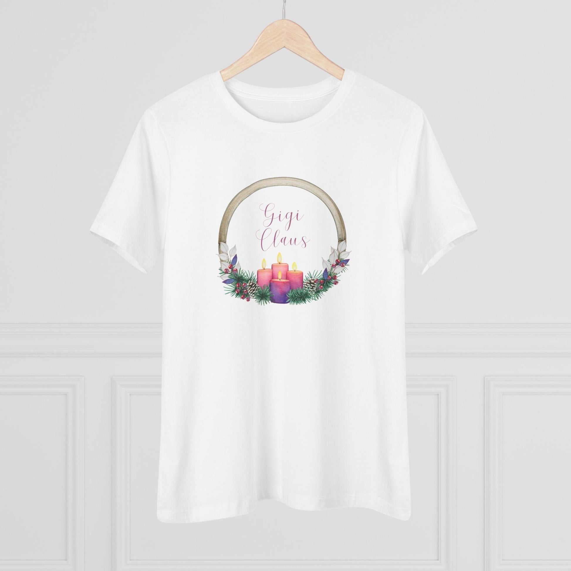 Gigi Claus - Christmas Cheer! 🤶🎄 - Women's Softstyle Tee - Whippie's