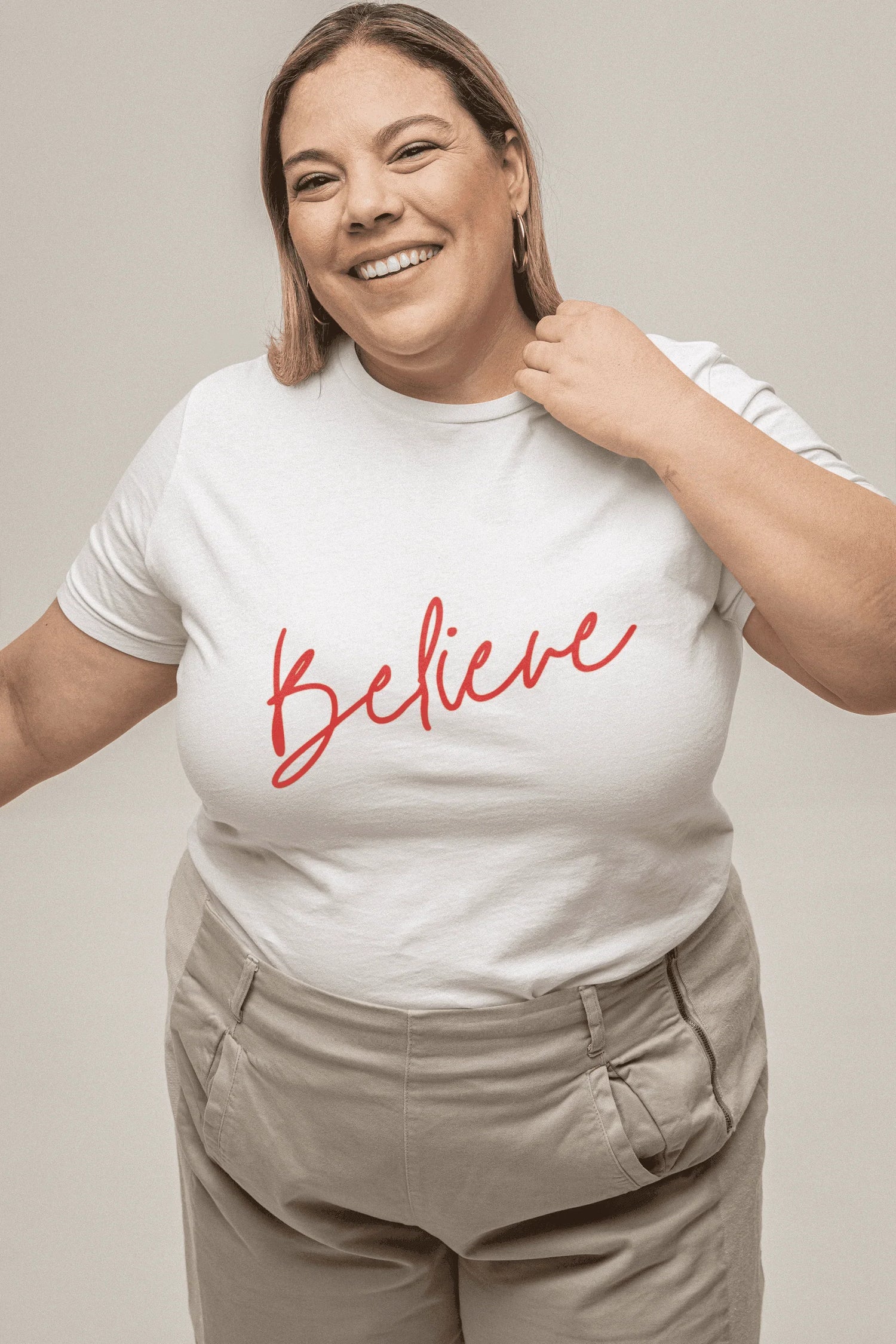 Believe ✨ Spread the Magic of Christmas! 🎅🎄 - Unisex Softstyle T-shirt - Whippie's