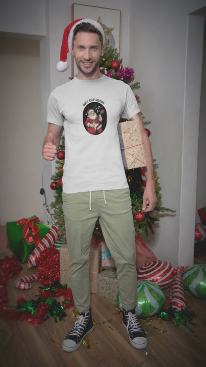 Don't Stop Believin': Santa's Rockin' Christmas Cheer! 🎅🎸🎄 - Unisex Softstyle T-shirt